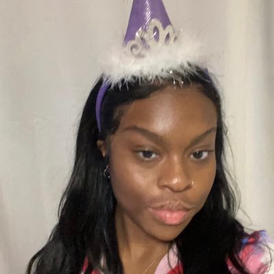 half vegetarian🌱half Jewish🕍🙏🏾half gay💕