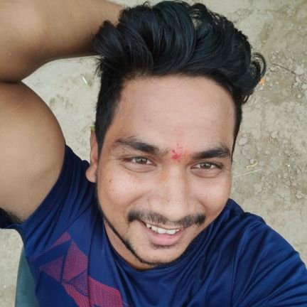 Maniii_28's profile picture. 