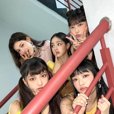 NIJEAnnn's profile picture. #NewJeans       🐻🐰🐶🐹🐣👖