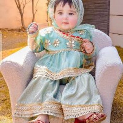 fari_fari13's profile picture. 