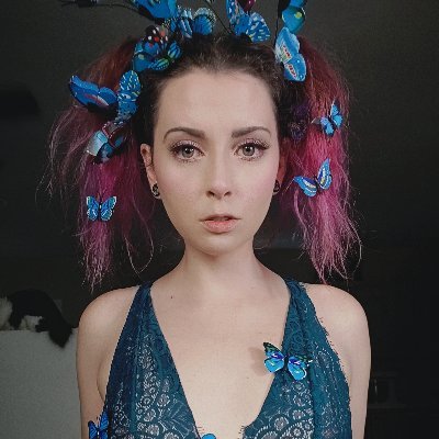 🔞 Content creator 🦋 Weeb 🌙 Artist  😻 Wood nymph 🧙‍♀️
Check out my wishlist on throne: https://t.co/5eScHm2GRl
DM for custom horns!