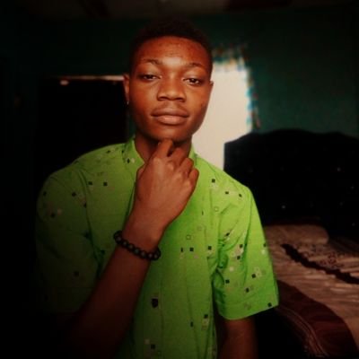 Believer 🕊️/Bsc.finance🧑🎓/ Human resources professional/ furniture maker and interior designer / multi instrumentalist🎷🎹🎸 /music lover🎶/