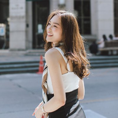 MhachaRap's profile picture. Happy and contented