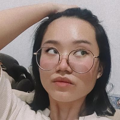 Anak gang rumah. iya anak gang. belum jadi anak gedongan.