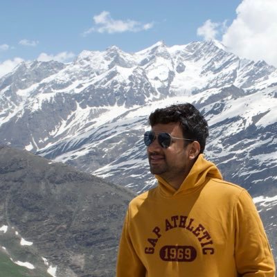 Engineering @smallcase Tweets and opinions expressed are personal. Love travelling, cooking and music.