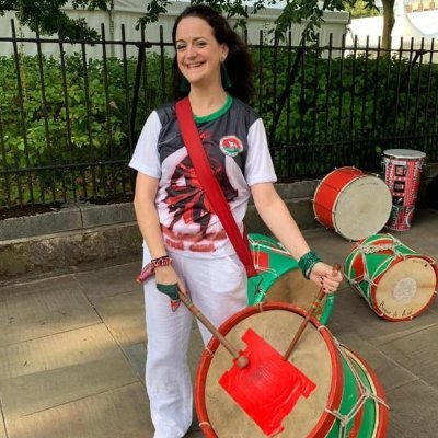 Music Therapy Assistant, IT Grrrrl and Violinist. Playing classical, VGM 🎮, free improv, experimental, maracatu & samba reggae. Flexing my percussion L plates.