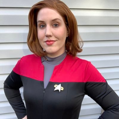 Cosplayer, general nerd 🖖 she/her