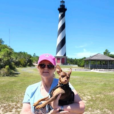 Wife of Vietnam veteran and Mimi to 2 wonderful grandsons. Mom to my sweet rescue baby, Pixie. 🐶 🌊 🌊 🌊 #VoteBlue2024 #Resistance No dm’s 🚫