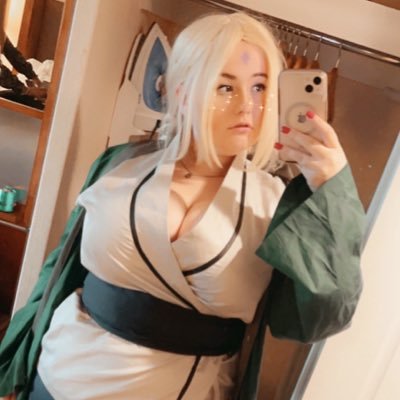 Amateur Twitch Streamer that plays games with friends. 
Twitch: thehoe_kage
TikTok: thehoe.kage
IG: thehoe_kage