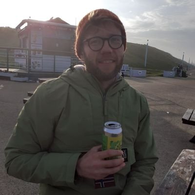 MarkyNUFC's profile picture. Black and White.