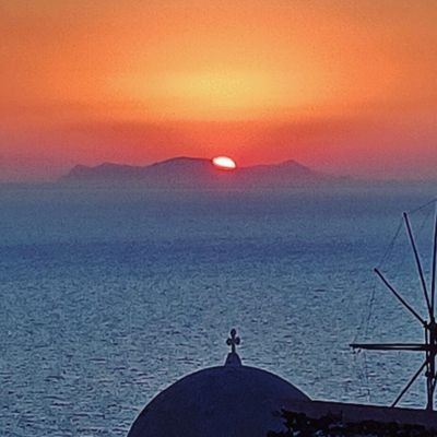 emiliur's profile picture. 🏴‍☠️🎼🍺*X