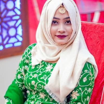 Pakiza Hijabi 🧕 Married 💒 Pakistani Mulli 🇵🇰 Love Indian Uncut in my Chut 🇮🇳 ❤️ I am very masoom and shareef ☪️