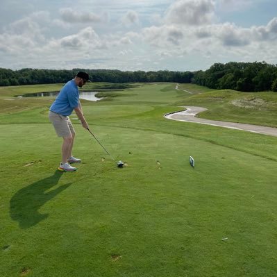 heyhall's profile picture. 