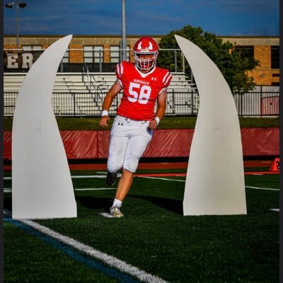 6’2” 200lbs DE/OT - #58 - Hinsdale Central, IL - Class of 2024 - 2 sport athlete; Football/Rugby - 4.9 GPA - edward.kentra@hotmail.com - 312-859-4688