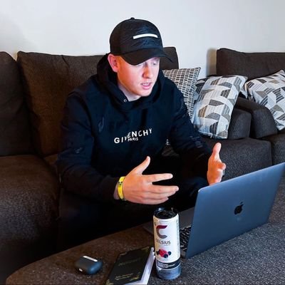 Fintech pro/crypto pro/fx coach/
Director at fx trading platform