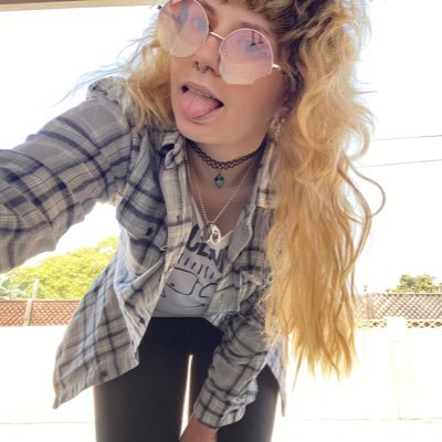 ✨all manic, no pixie✨she/they✨ehlers danlos/pots✨neurodivergent✨