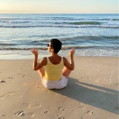 alinamariamor's profile picture. 