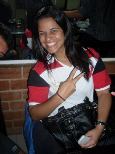 Quem me vê me vê sorrindo e vai ser sempre assim