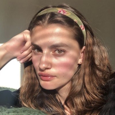 lylalovesu's profile picture. hmm