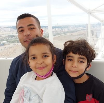 azzouzSalahedin's profile picture. 