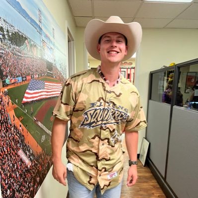 Dougie95Fresh's profile picture. Attorney - Army JAG - Nashville