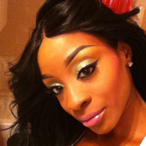 model1981's profile picture. 