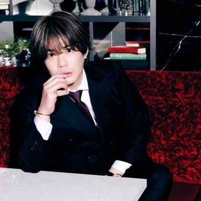 ta_ku_ya_33's profile picture. YouTubeチャンネル登録お願いします🍾歌舞伎町 ホストクラブKG-Produce club EDEN 社長🍾 月間指名本数50ヶ月連続100本over💥 ・年間1億1000万Player ・月間最高売上2000万over ・月間最高指名 325本