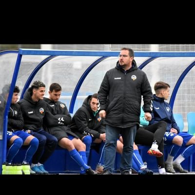 JordiLopezBar's profile picture. Vivint feliç...fent créixer.
Pare de família. Mestre d'Escola Pública.
Entrenador Futbol en Pausa.