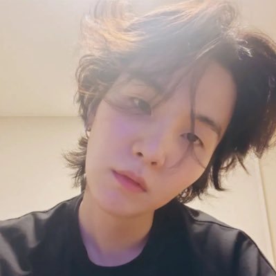 OT⁷ 💜 sea monkey wrangler 💜 Fan account 💜 Yoongi owns my heart 💜 He shares it with six others 💜
