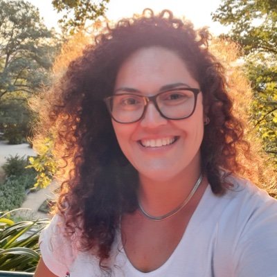 Mãe, esposa, Product Owner/Manager (🇵🇹), residente temporária em PT, nerd, artesã, amiga da Flo... de tudo um pouco... (ela/dela)
Bluesky: @belaguimas