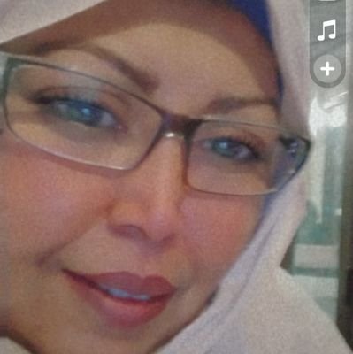 Alromanciah1's profile picture. ‏قالوا عنى وعن هدوئى متكبرة..... قالوا عن صمتى وصبري ضعيفه وليست قادرة قالوا عن طيبتى اننى لغدر الناس متقبله....حقاااا كم انا نادرة.