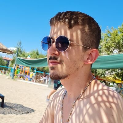 Dar ağacında olsak bile son süzümüz 💛💙FENERBAHÇE 💛💙
🇹🇷ATATÜRK🇹🇷