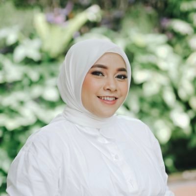 NuraeniPratiwi's profile picture. Sharia Insurance Advisor • MDRT Member • To help parents give the best healthcare, education & legacy to their kids with proper insurance planning ✨