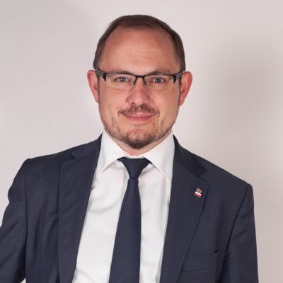 Prezes/CEO @AkademiakadrRP, Foreign and 🇪🇺 Affairs, Zapałem 🇭🇷, ❤️Polska 🇵🇱 Drużyna. #Security #Business #Science #StandWithUkraine 🇺🇦 Policy Advisor