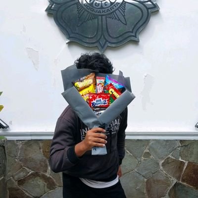 zhidnn's profile picture. Menulis untuk berbicara