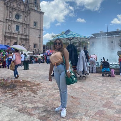 Te van a criticar por todo, tú vive🍃