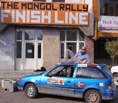 aModernNomad's profile picture. A Modern Nomad rambling around the world!