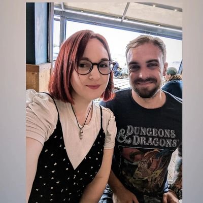 HelenLynn1704's profile picture. 