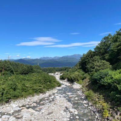 nakazawayanews's profile picture. アートディレクター、グラフィックデザイナー。ワークショップ、オリジナル商品の制作販売も行っています。旬の国産果物を使った無添加ジャム、リース、アクセサリーなど。6歳男の子の子育て中。旅、読書、古民家、石や貝殻、松ぼっくり拾い大好きです。デザイン、ワークショップのご依頼、ご相談はホームページよりお願いいたします。