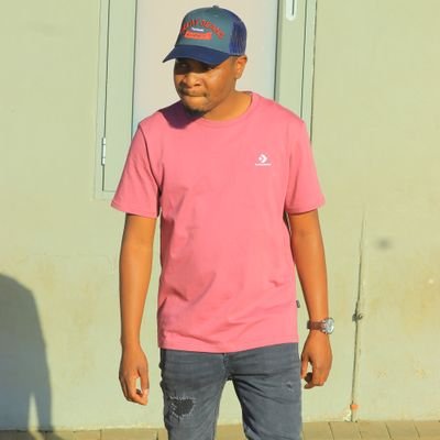 Dreams delayed are not dreams denied,keep your head up and get going || Hip Hop fanatic || a father || got good ear for good music || 🏡Bolobedu bolobathaba