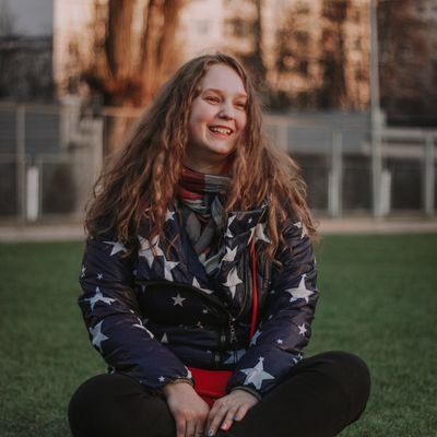21☾*˚⁺ / enfp ×͜× / Ukrainian 💙💛love Glasgow 🏴 шітпощу про алергію 🤧
NaUKMA магістр укрмови,
1D: met Louis, saw Harry&Liam //
love Sailor Moon
