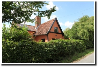 Foxhole B&B is run by Jan & Andrew. The former pub is set in a tiny village. We keep hens, make our own bread and jams and encourage our guests to just be.