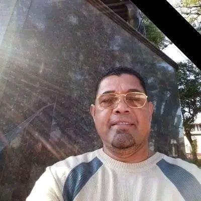 Instructor de Artes marciales hijo y padre, de Izquierda de nacimiento.. del estado Aragua pero vivo en San Cristóbal Táchira...