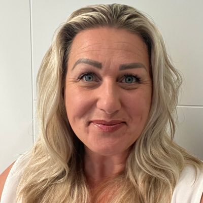 Mom, wife, social worker, lover of all things sun ☀️and ocean. Passionate about leadership, community, equality 🏳️🌈and sharing your voice. Work hard be kind.