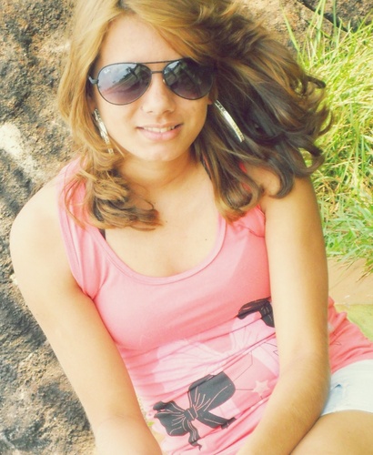 O meu mundo é constituído de sonhos.
de mto cαrinho e αmizαde. e de, sobretudo, deαmor. Um αmor imenso com todos os seres q vivem nele. , ♥!