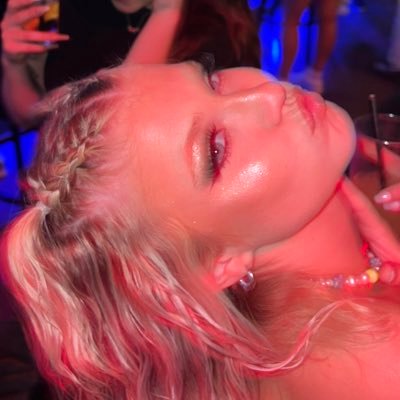 samholmbbberg's profile picture. 