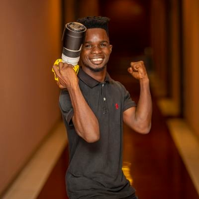 Photographer📸|| Retoucher||
Lead photographer @Moldersgroup
||Photography||
IG: @Peq_studios, @Ghanawedey
||Event coverage||
Dm for bookings and more