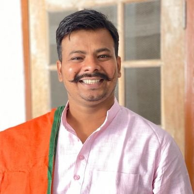 निवर्तमान जिलाध्यक्ष-भारतीय संविदा आउटसोर्सिंग कर्मचारी संघ,गाज़ीपुर।
पूर्व मंडल महामंत्री-भारतीय जनता युवा मोर्चा,इंदिरा नगर,लखनऊ।