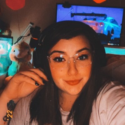 Heyo! I'm Lex. ☼
Twitch Affiliate • Variety Streamer • Animal Lover