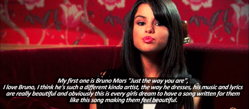 Hi i'm Rianna saudry . if u love  Selena gomez 
u cant follow me 
@selenagomez she's my inspiration